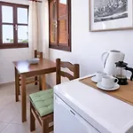 Almyra Appartamento Perissa (Santorini)