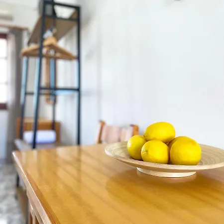 Almyra Apartment *