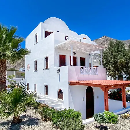 Almyra Apartment