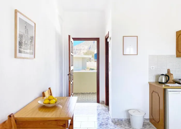 アパート アルミーラ