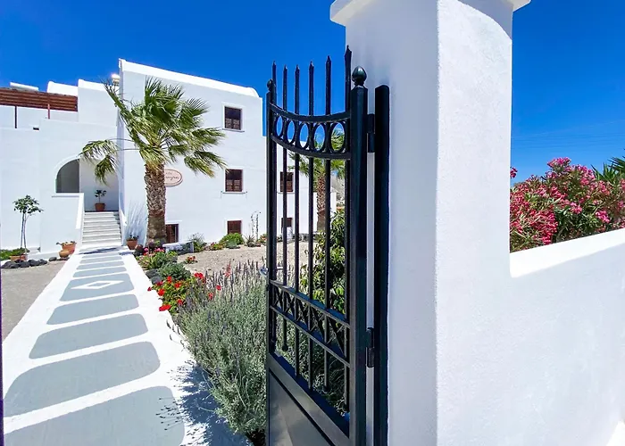 Almyra Perissa (Santorini)